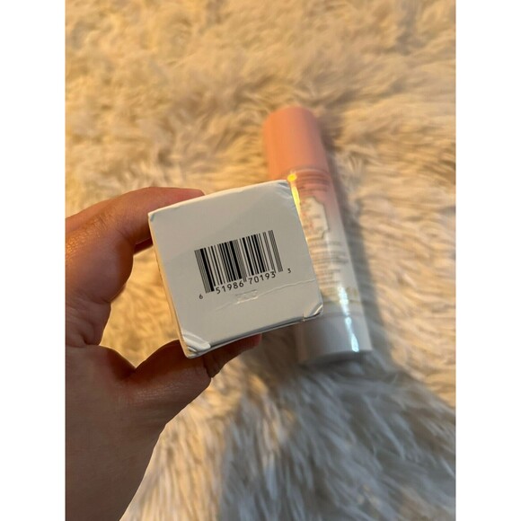 New Too Faced Hangover 3 in 1 replenishing primer setting spray - Picture 3 of 3